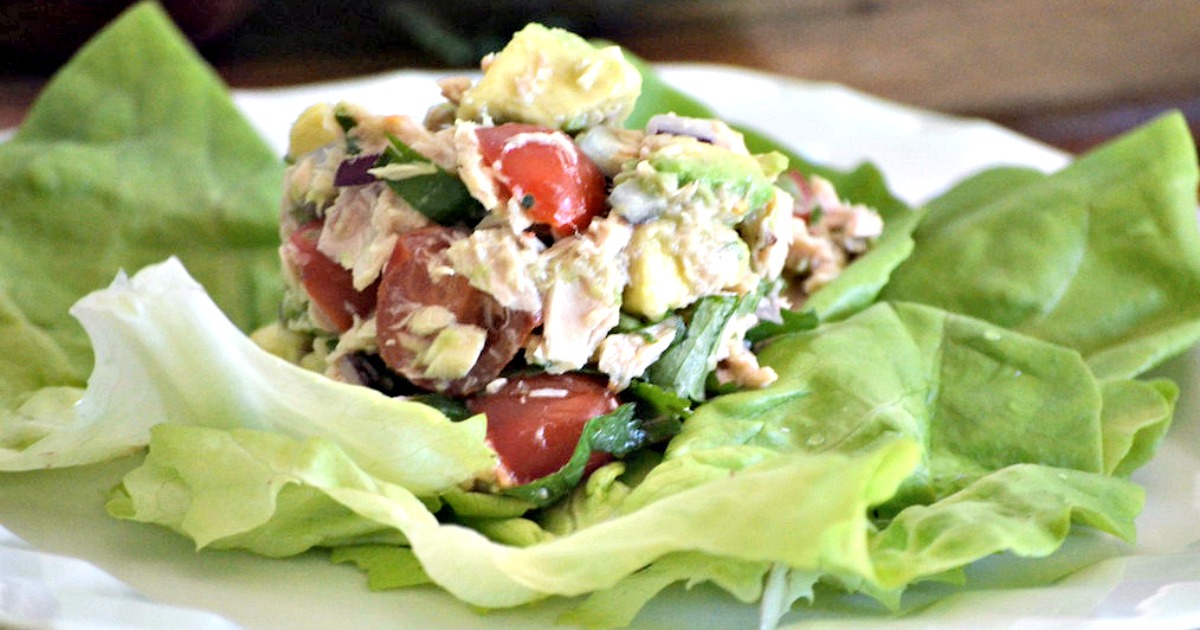 keto tuna ceviche recipe – closeup on a lettuce leaf