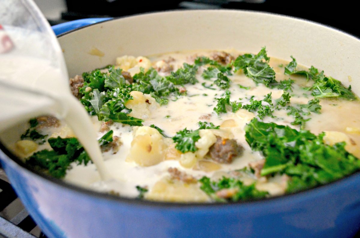 Low-Carb Olive Garden Zuppa Toscana Soup