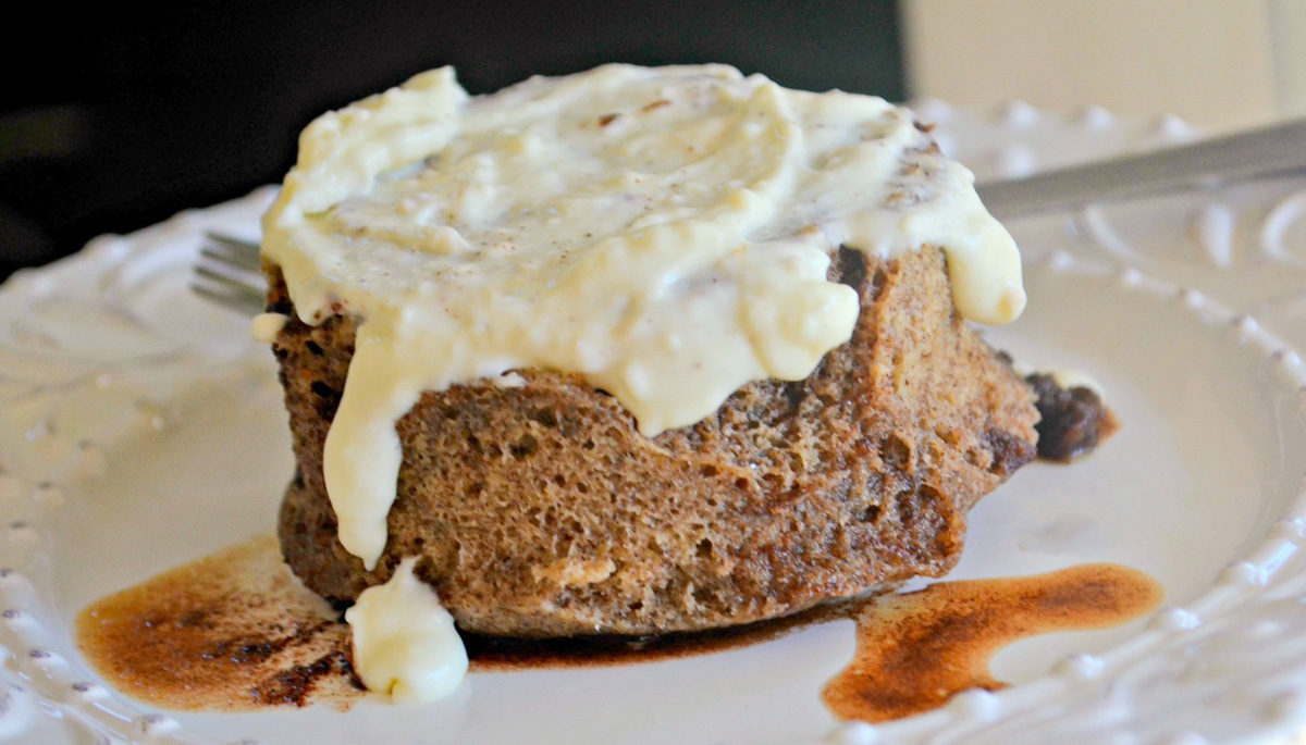 Easy Keto Cinnamon Roll Mug Cake