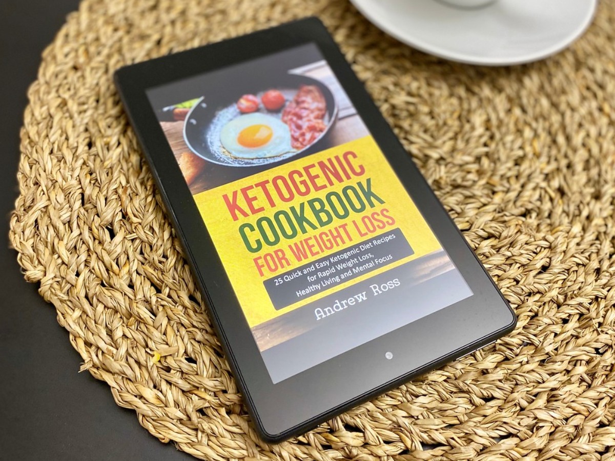 kindle showing cover of Ketogenic Cookbook