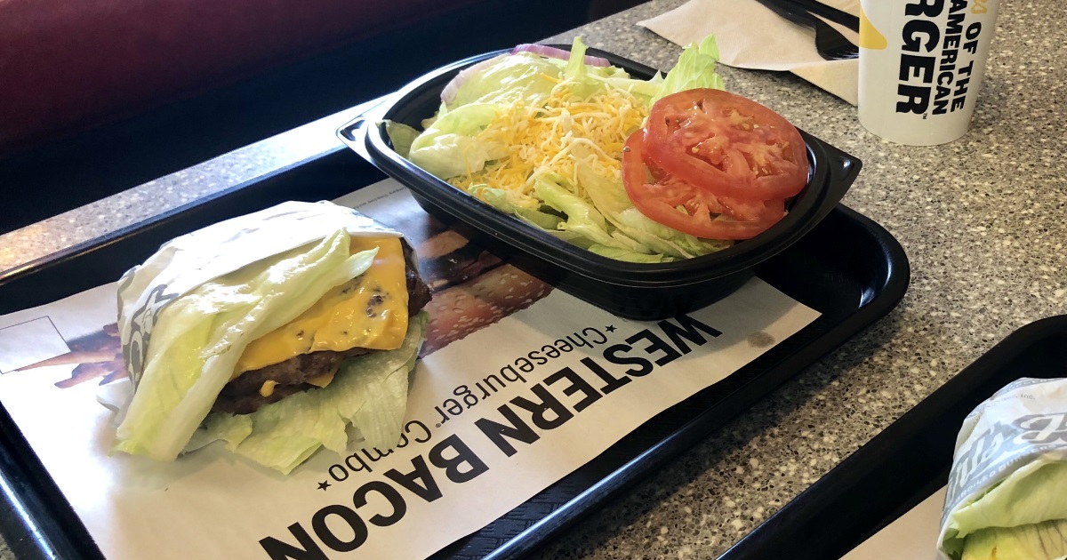 What to order at Carl's Jr. and Hardee's Dining Guide: Um Grande Carl com uma salada