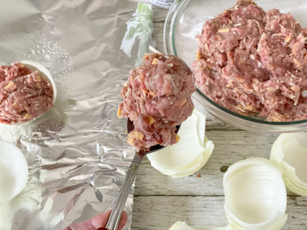 making onion burger bombs 