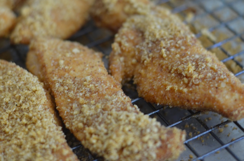 gluten-free baked almond chicken fingers – Chicken fingers on a rack