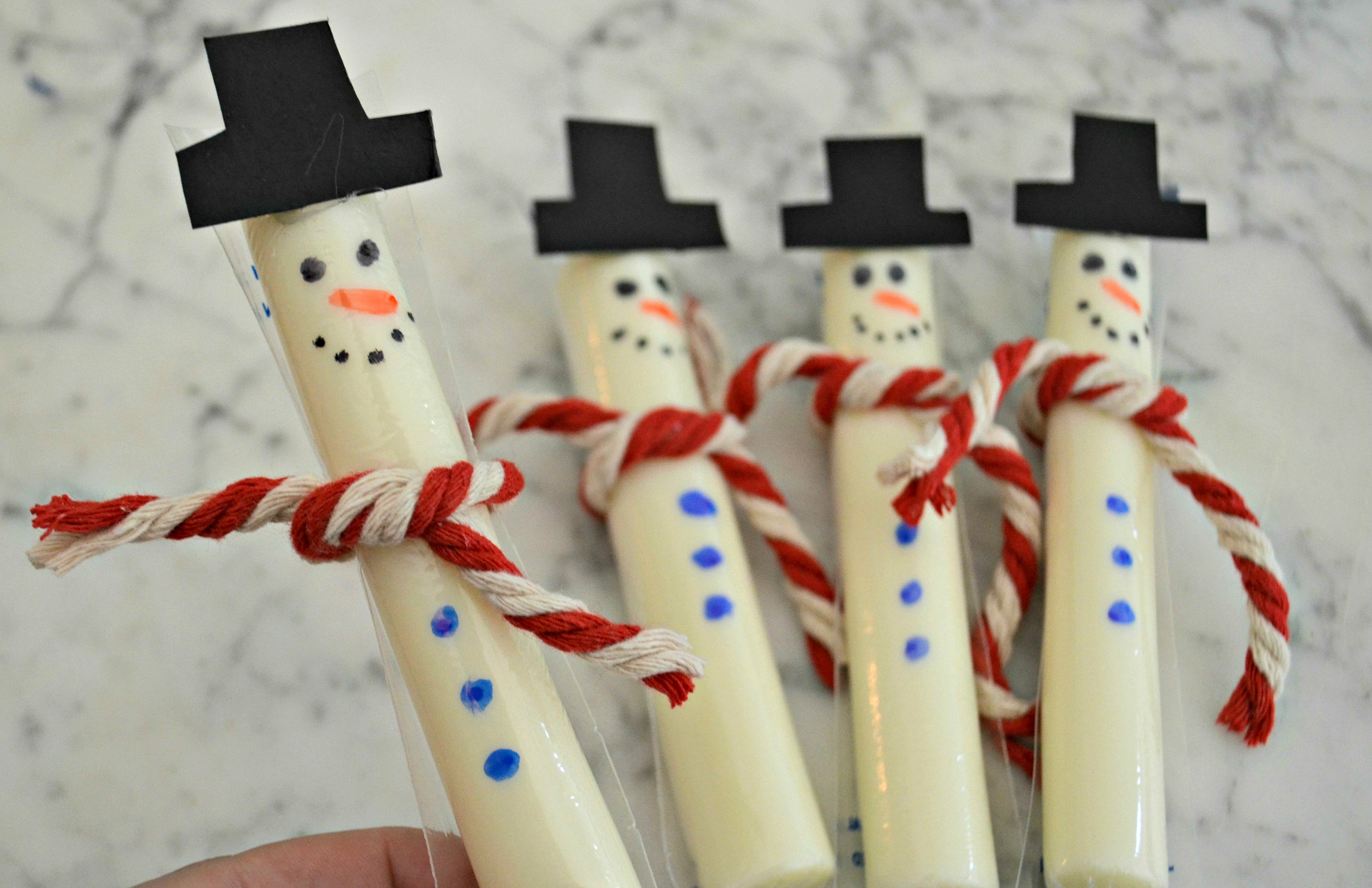 galbani string cheese keto snack – snowman string cheese Hip2Keto snack