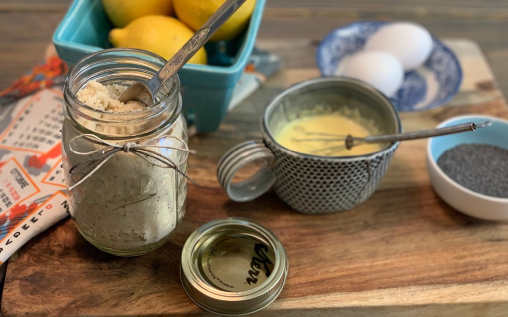 Keto Lemon Poppy Seed Mug Cake