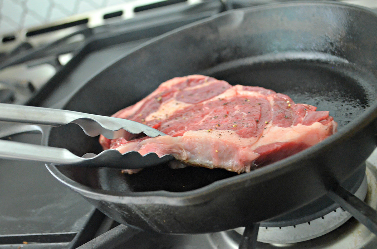 searing a steak in cast iron