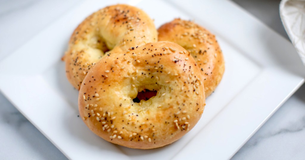 keto bagels with everything bagel seasoning on plate 