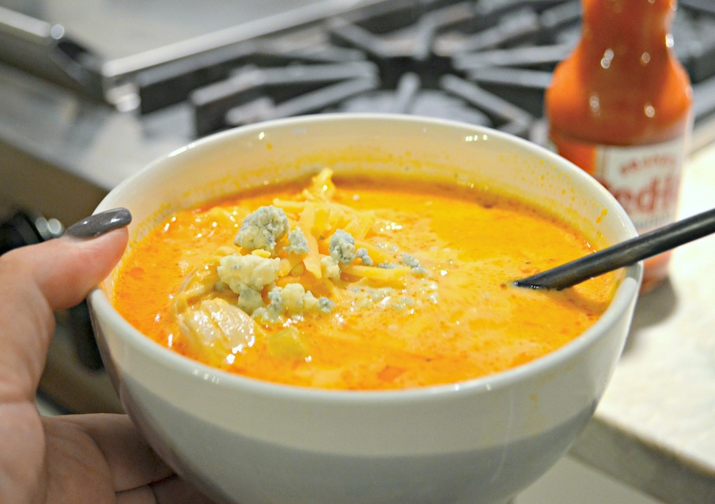 Keto Buffalo Chicken Soup 