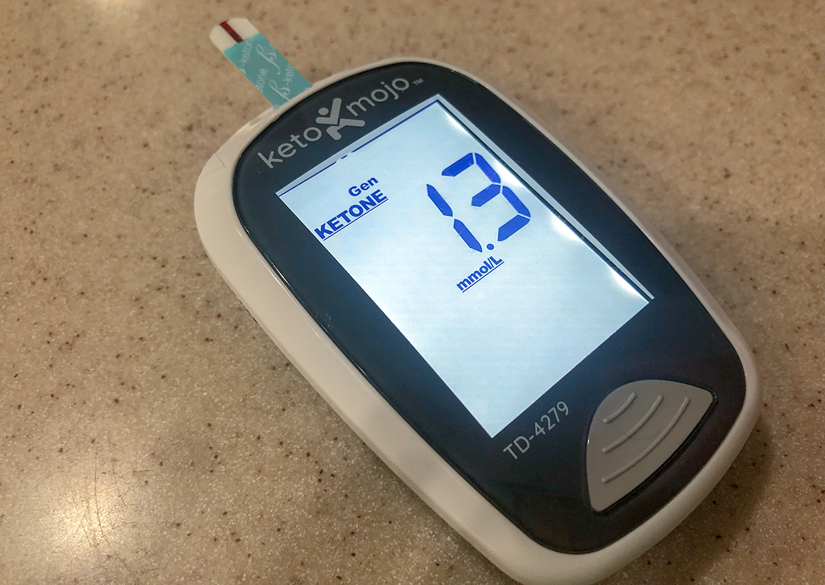 keto mojo blood ketone level monitor with 1.3 reading