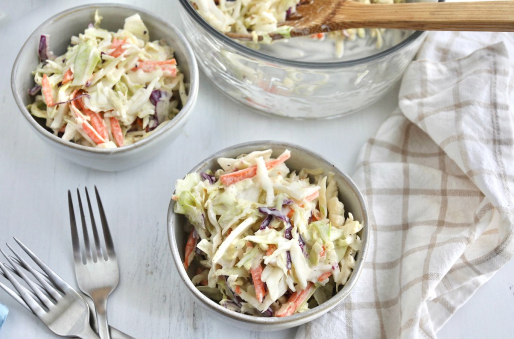 small servings of keto coleslaw cabbage salad in bowls
