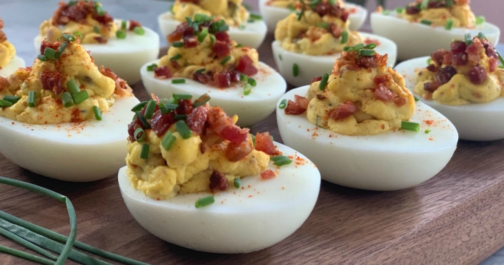 deviled eggs with bacon 