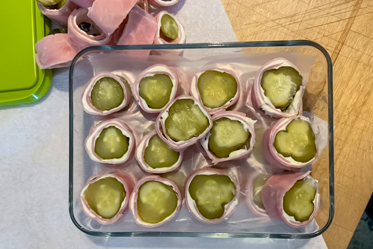 ham and pickle sushi rolls