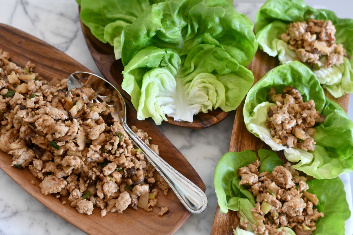 keto lettuce wraps plated on the table
