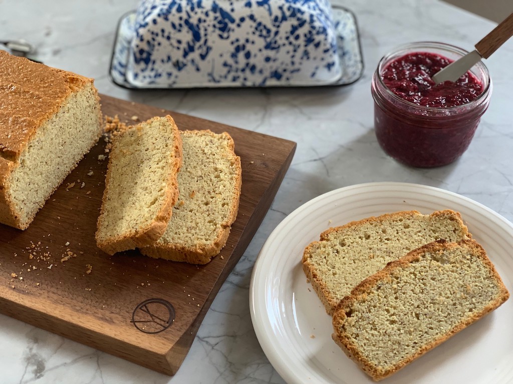 sliced keto bread and sugar free jam