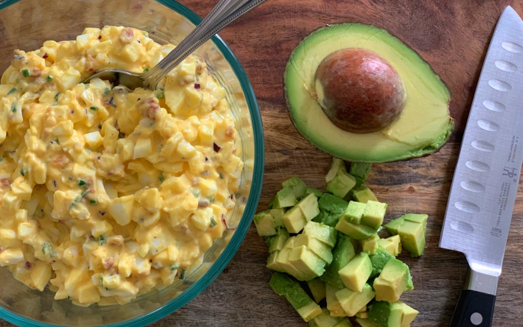 low carb bacon egg and avocado salad