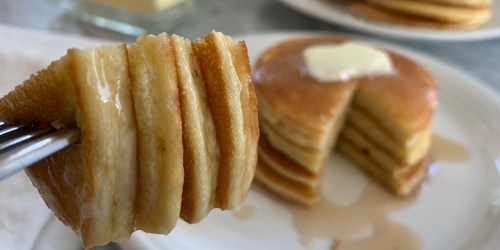 Fluffy & Easy Keto Pancakes