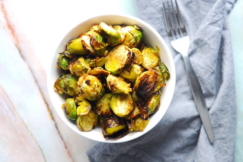 air fryer brussel sprouts in bowl