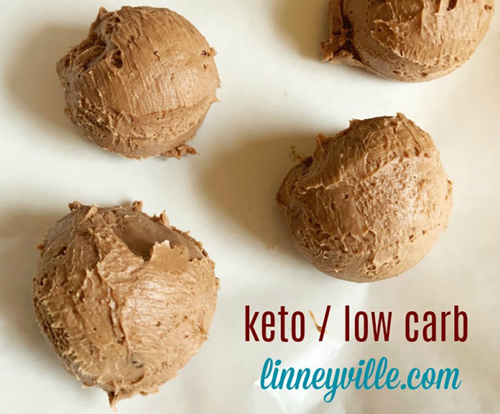 popular keto desserts — chocolate cheesecake fat bomb