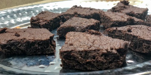 We Made This Top-Pinned Fudgy Keto Brownies Recipe. Here’s What We Thought…