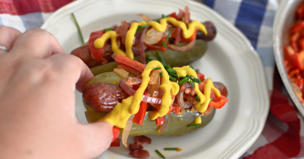 Hot Dogs With Pickles – St Pierre UK