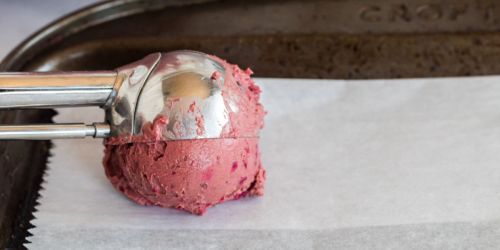 These Keto Red Velvet Fat Bombs Contain a Surprising Ingredient