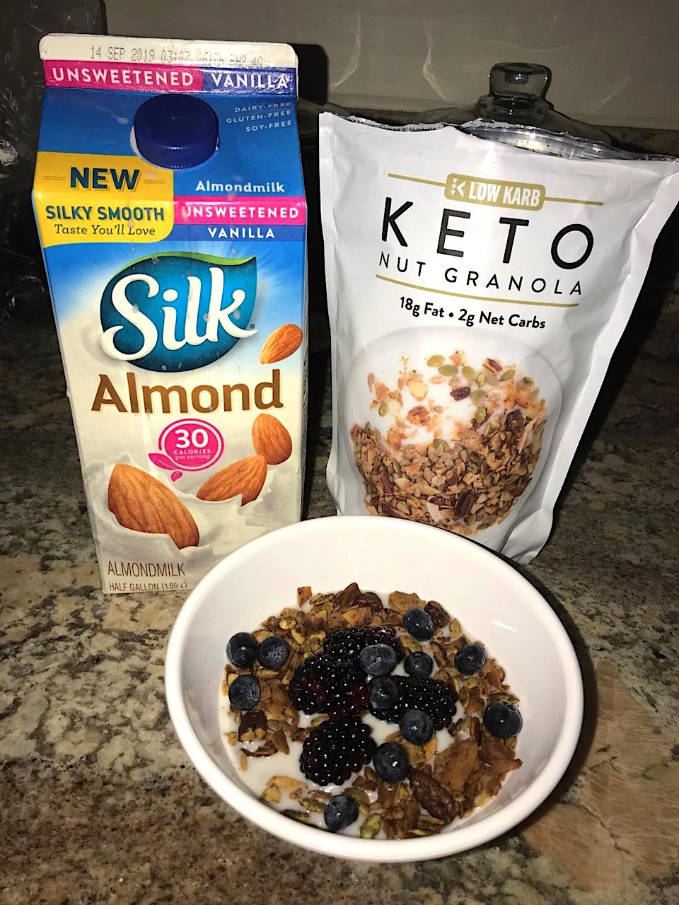 The Best Keto Cereals to Buy (and How to Make Your Own)