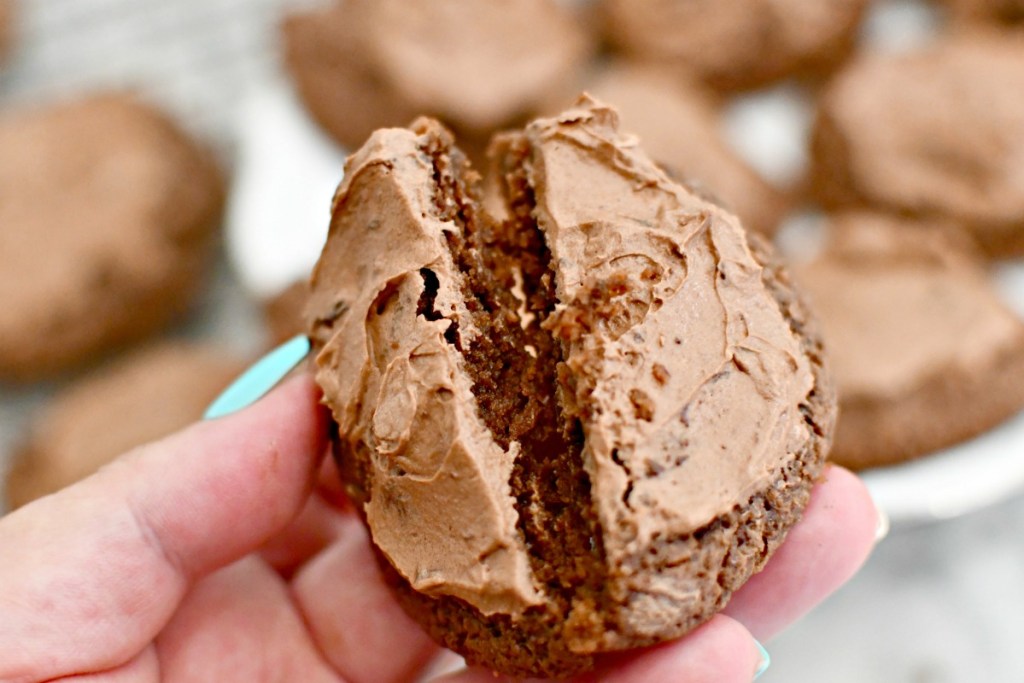 middle of keto chocolate cookies