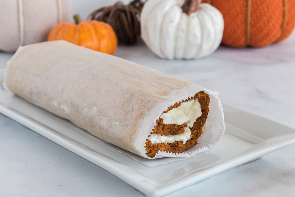 Easy Keto Pumpkin Roll Recipe LowCarb Pumpkin Dessert
