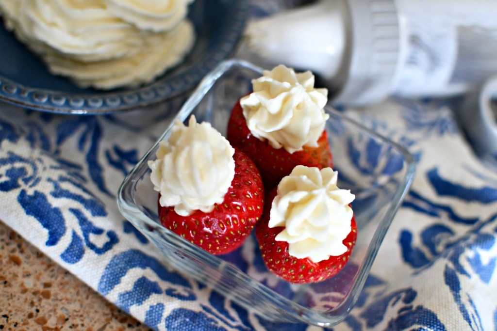 strawberries stuffed with keto cream cheese frosting 