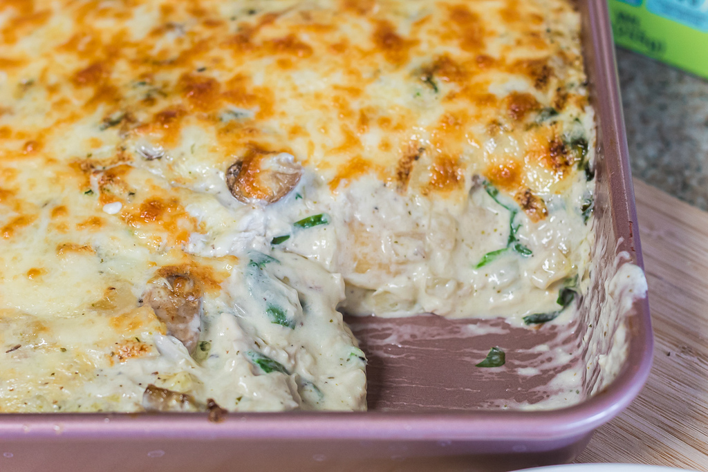 creamy keto chicken lasagna in casserole dish