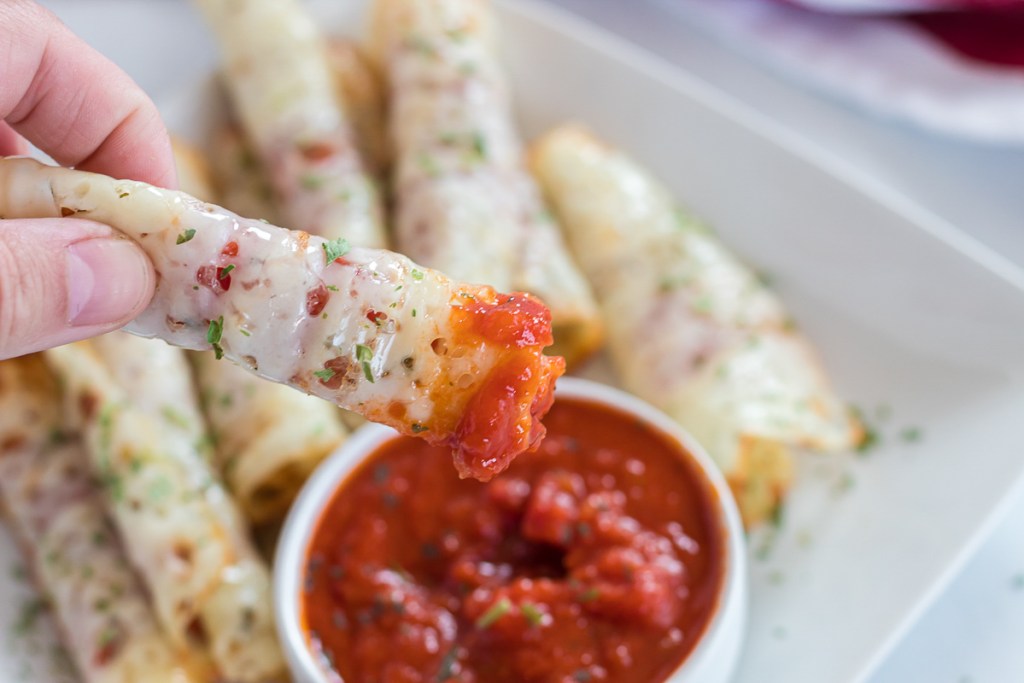 dipping roll up into marinara