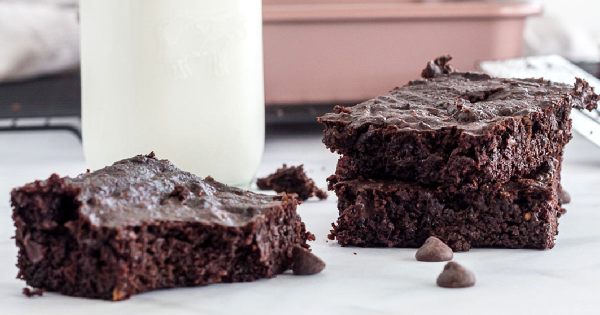 keto avocado brownies 