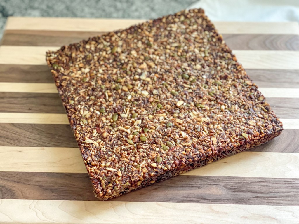 baked keto granola bars 