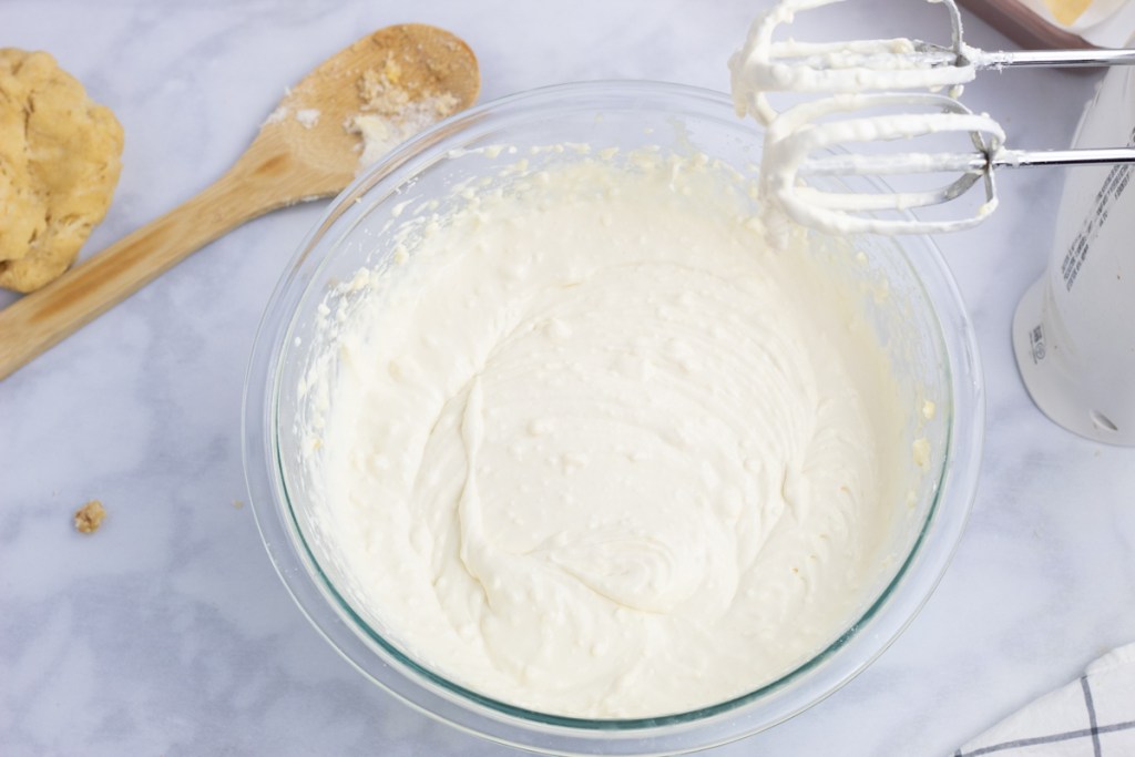 cream cheese filling in bowl