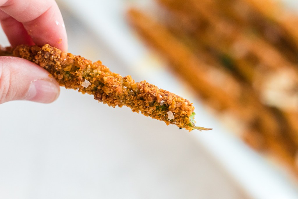 crispy keto asparagus fries