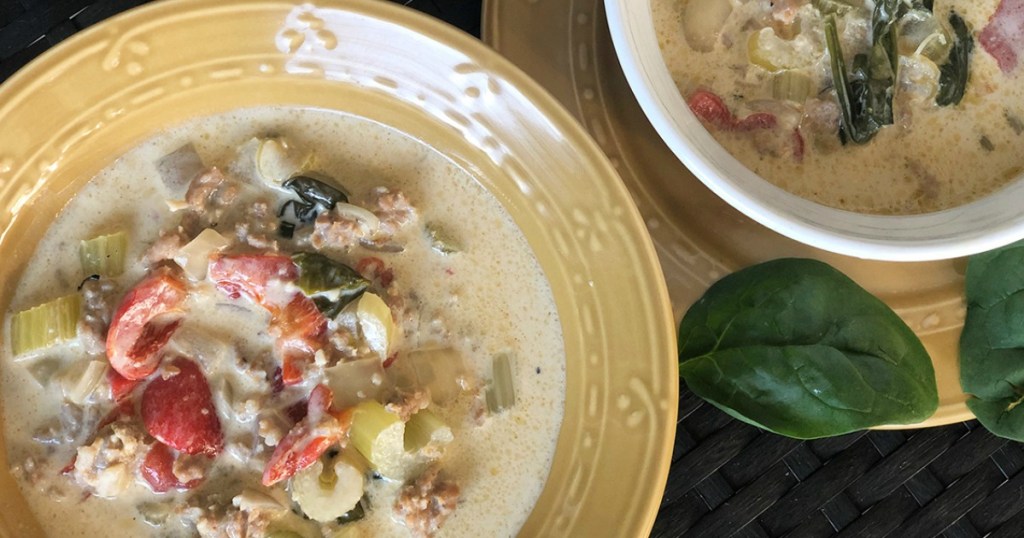 creeamy keto soup in bowls 