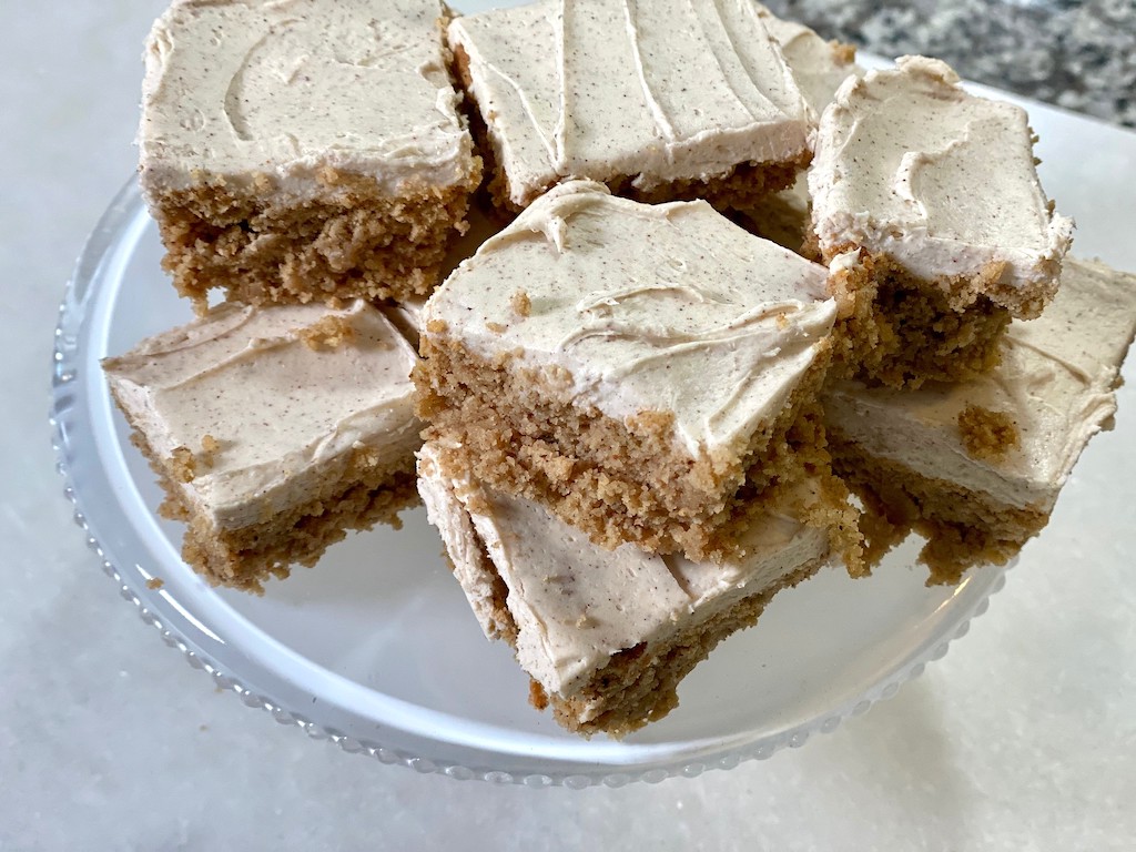 keto spice cake squares on plate 