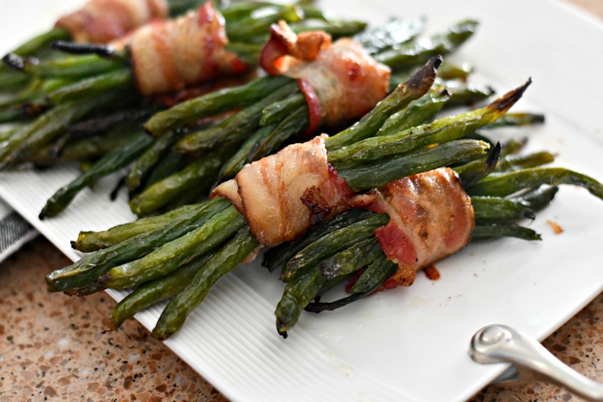 Keto Bacon Wrapped Green Beans | Easy Side Dish - Hip2Keto
