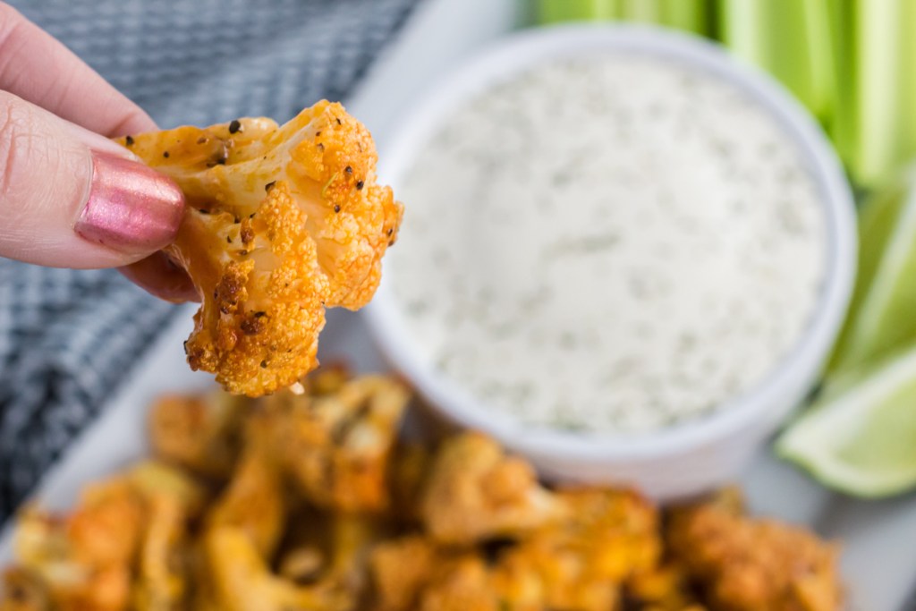 keto buffalo cauliflower bites