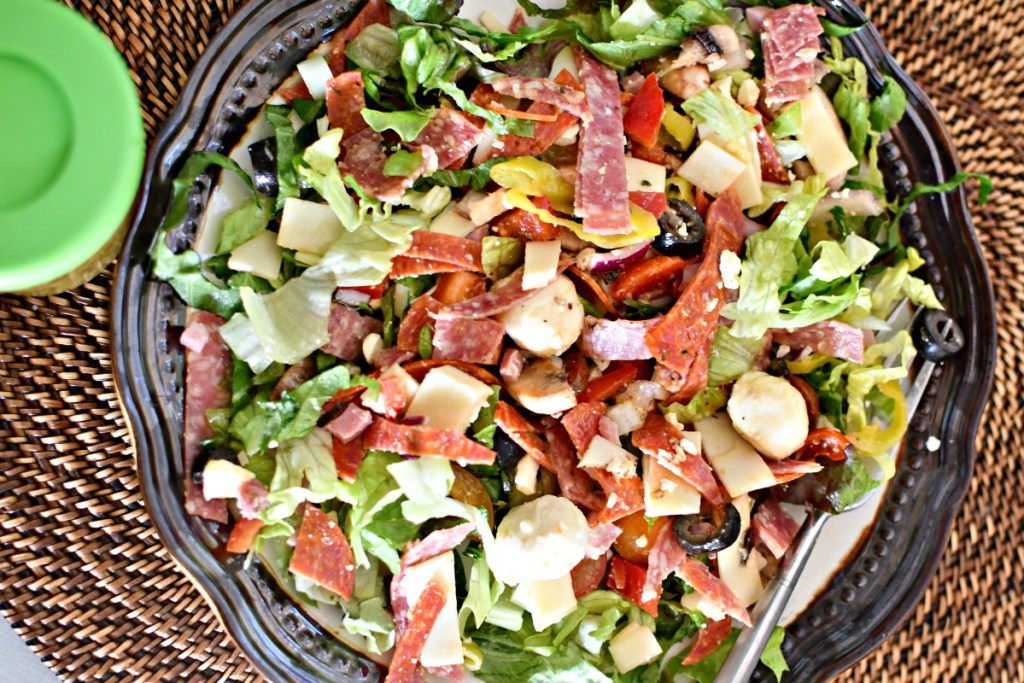 keto pizza salad on a dinner plate