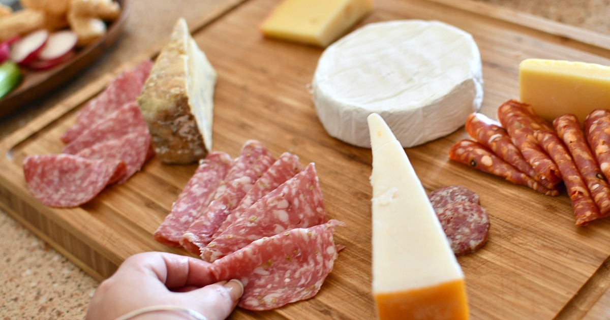 20-low-carb-high-protein-snacks-keto-eaters-can-t-resist