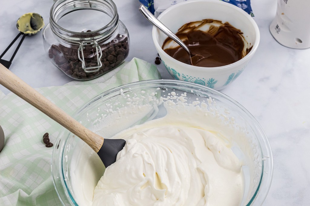 whipped cream for keto chocolate mousse