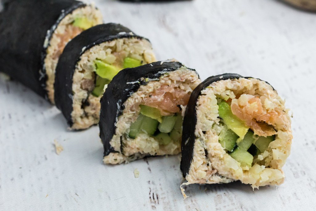sliced keto sushi rolls 