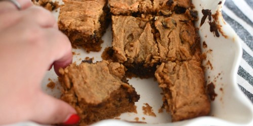 These Peanut Butter Chocolate Chip Cookie Bars Are a Must-Try Keto Treat
