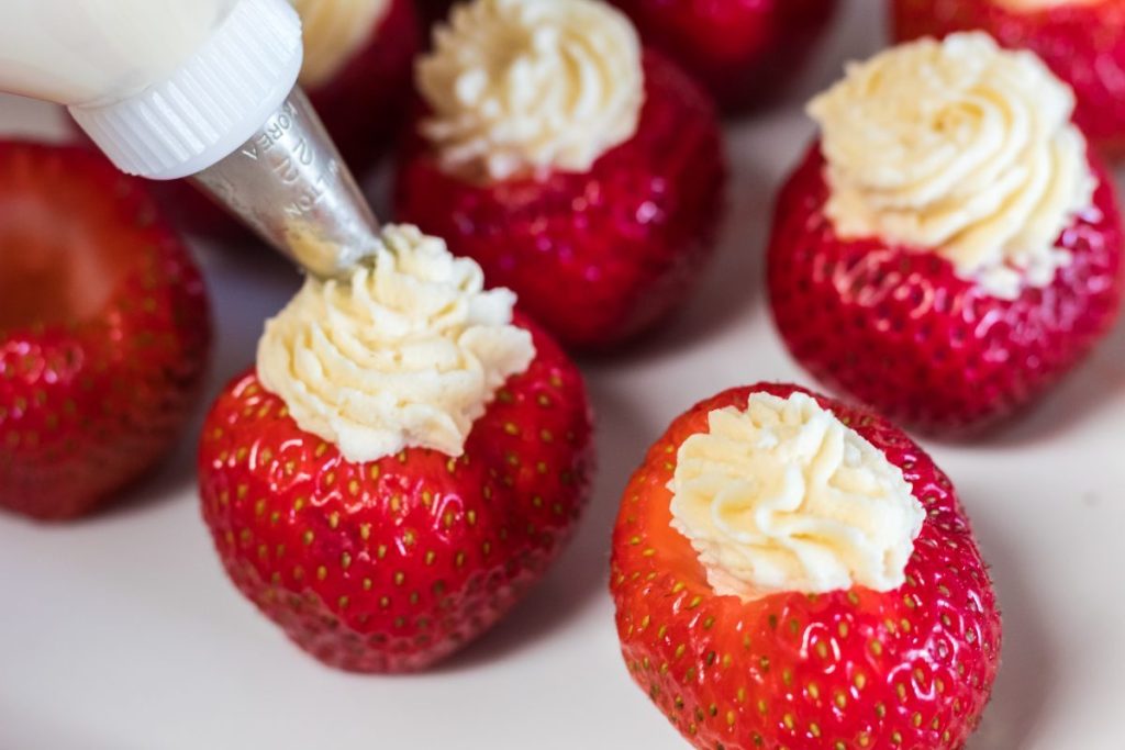 filling Keto Cheesecake-Stuffed Strawberries 