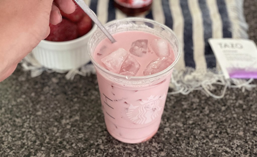 keto pink drink recipe in cup