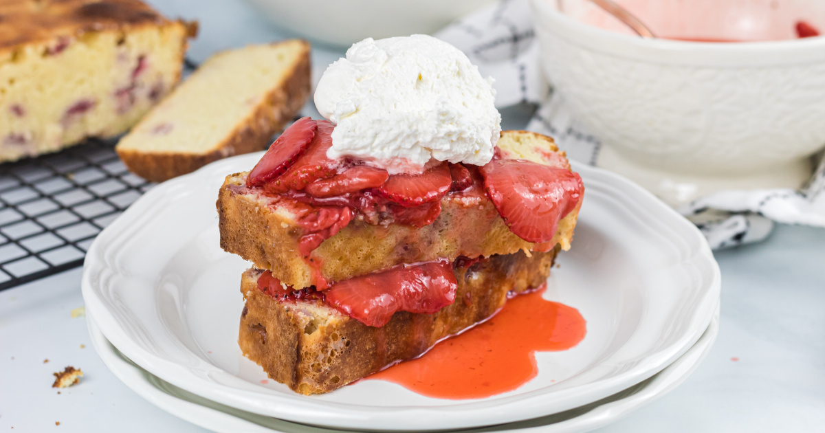 Keto Strawberry Shortcake | Exclusive Hip2Keto Dessert Recipe