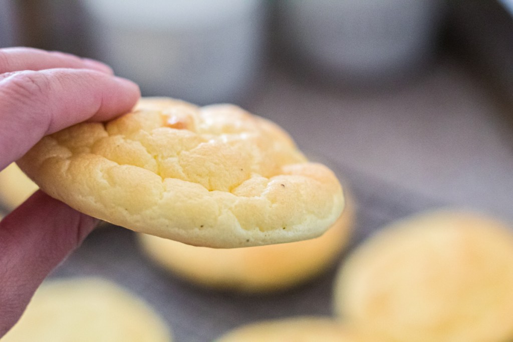 holding cloud bread