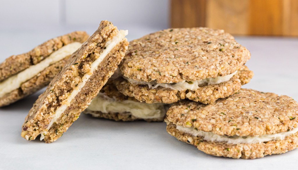 Low Carb "Oatmeal" Cream Pies (Little Debbie Copycat Recipe)