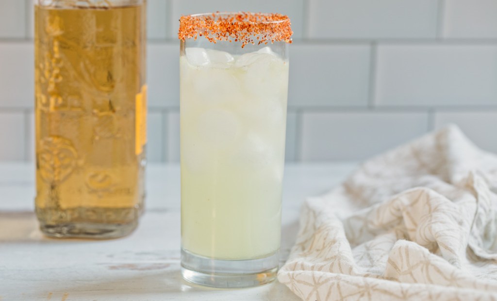 keto margarita in a glass